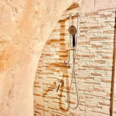 Alle Grotte Pensionat